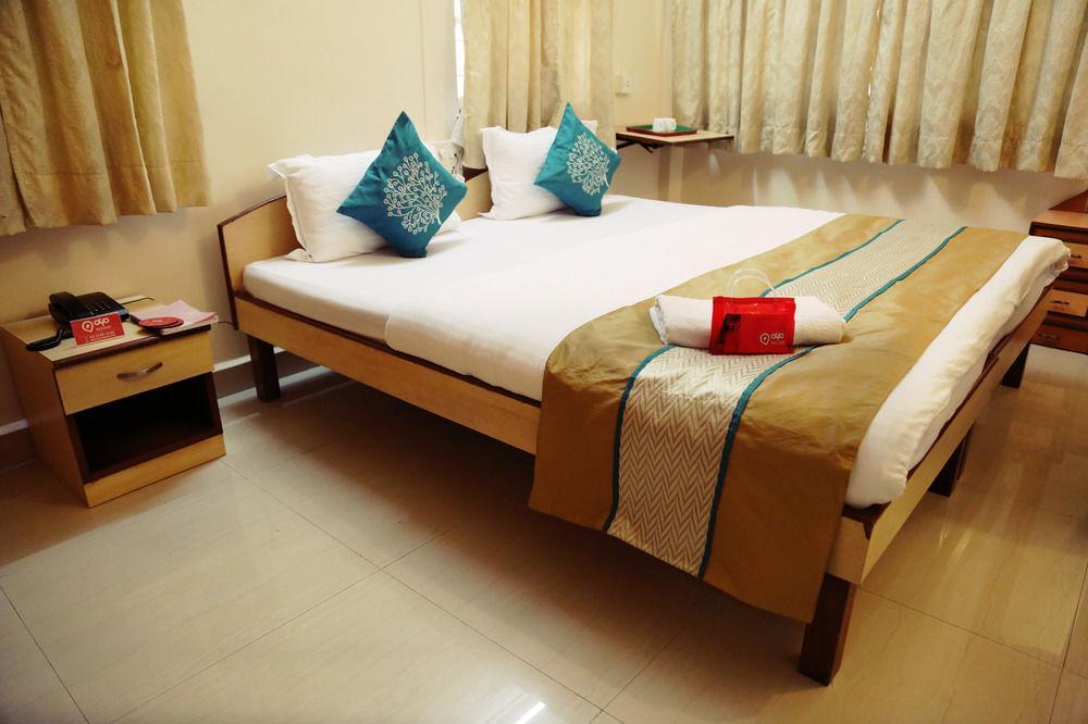 Oyo 946 Royce Studio Apartments Pune Exterior foto